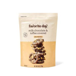 Self-standing bags for snacks and food